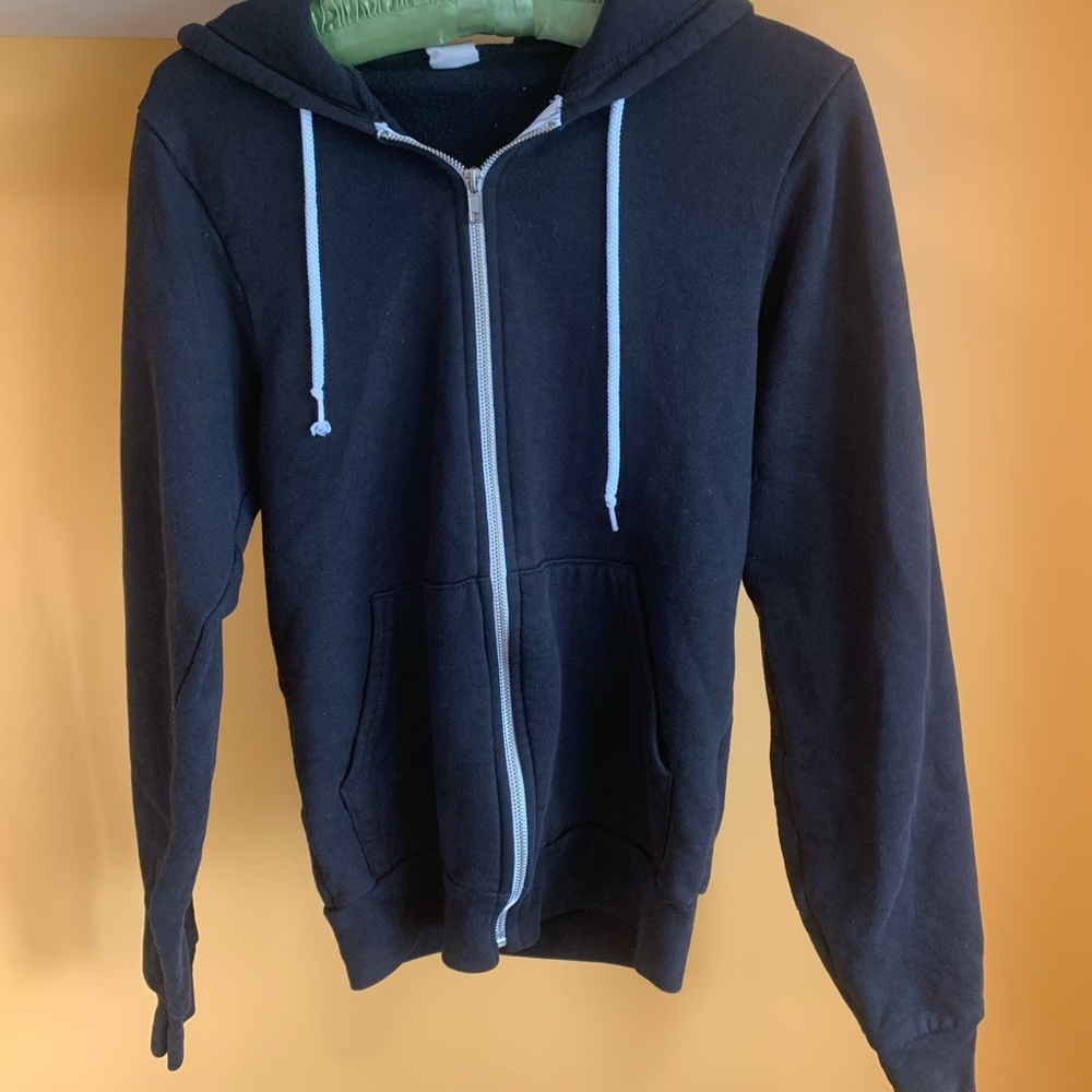 Black zippier hoodie